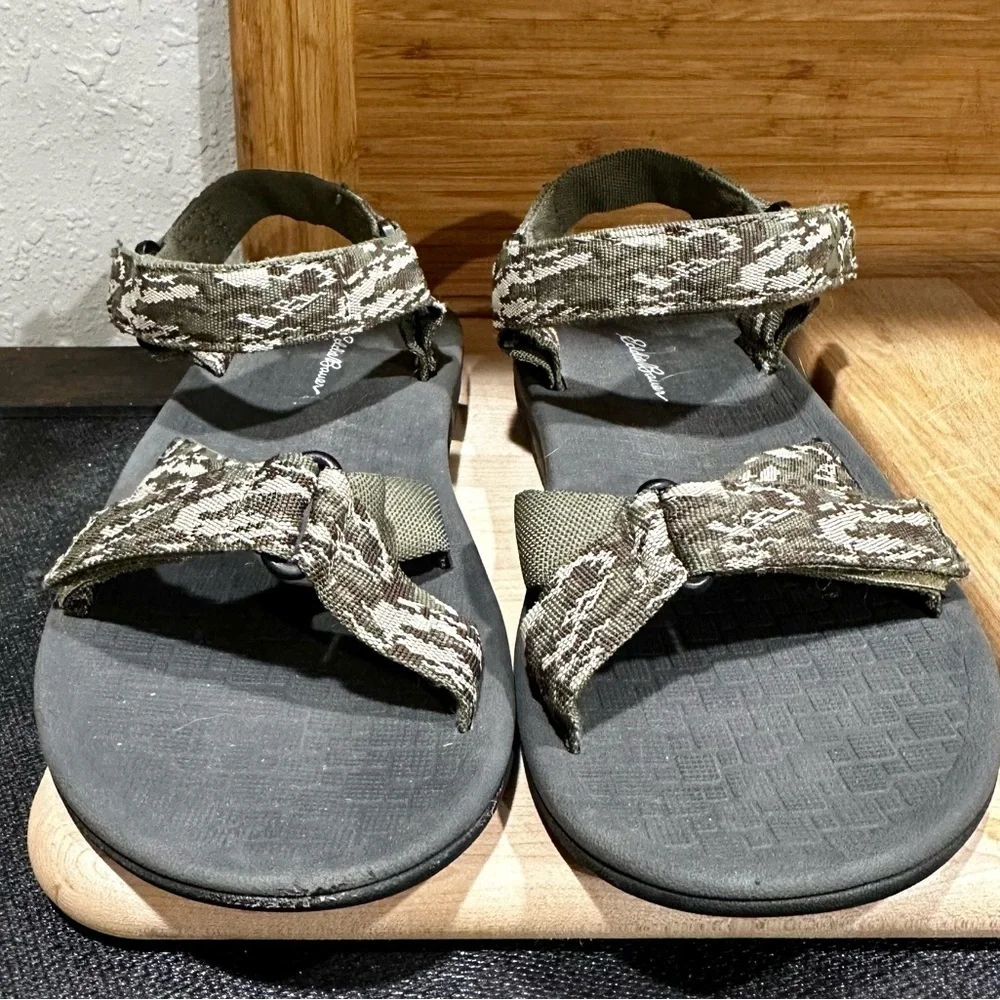 EUC Eddie Bauer Men’s Camo Sport Sandals Size 9